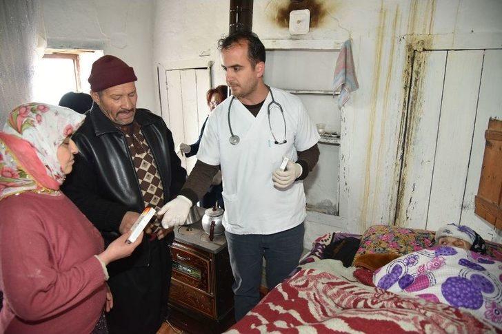 Başkan Yücel, Hastaları Evlerinde Ziyaret Etti G5