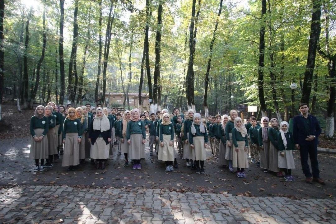 60 &Ouml;ğrenci Doğada Y&uuml;r&uuml;menin Keyfini Yaşadı