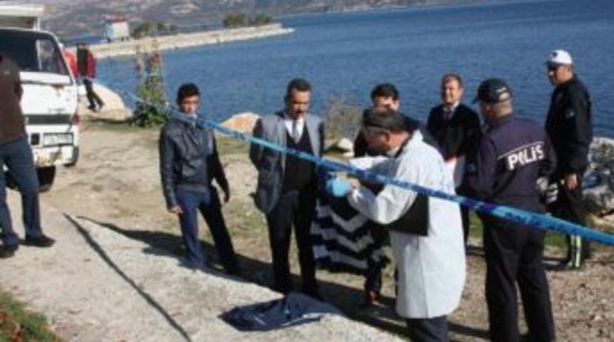 Kayıp Gencin Cesedi G&ouml;lden &Ccedil;ıktı