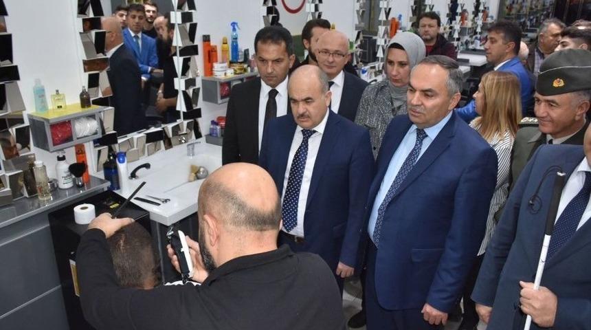 Engellilere &Ouml;zel Kuaf&ouml;r A&ccedil;ıldı