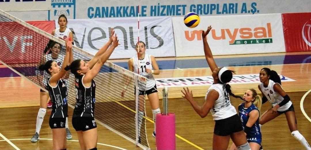 Vestel Ven&uuml;s Sultanlar Ligi: &Ccedil;anakkale Belediyespor: 1 - Halkbank: 3