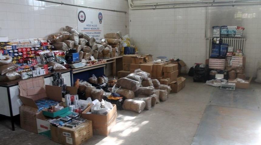 Polisten &lsquo;sarma&rsquo; Operasyonu:20 G&ouml;zaltı