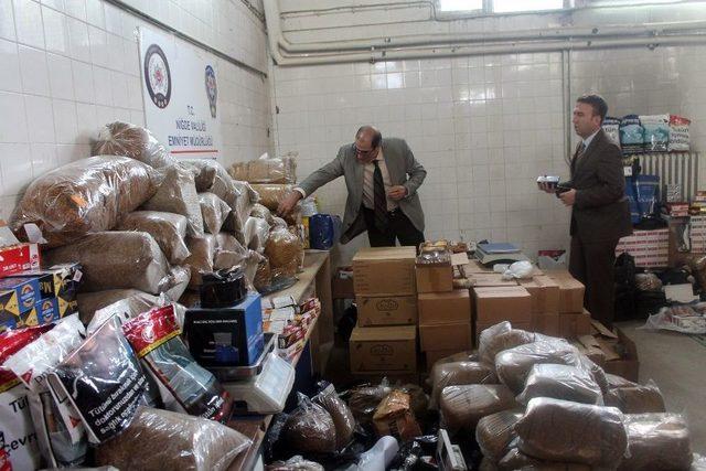 Polisten &lsquo;sarma&rsquo; Operasyonu:20 G&ouml;zaltı 1