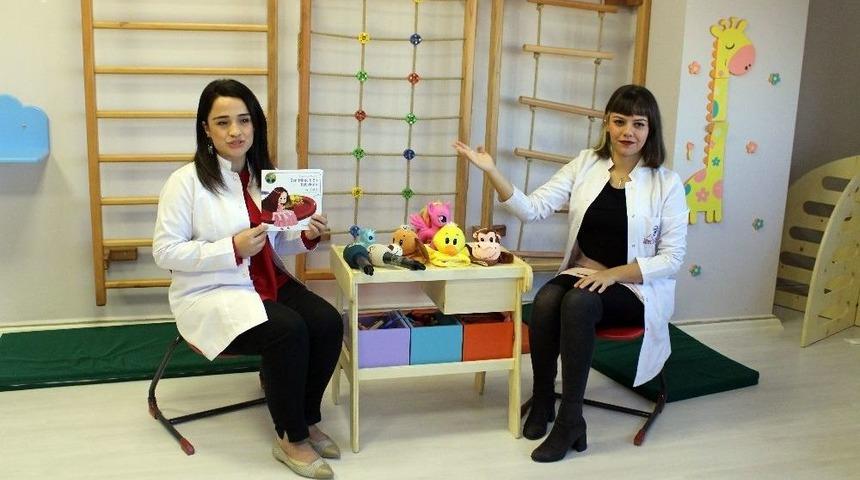 İki &Ouml;ğretmen, Kitaplara &ldquo;g&ouml;z Kulak&rdquo; Olacak