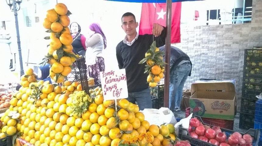 Aydın’da Mevsimlik Meyve Sebzeler Alıcı Bekliyor