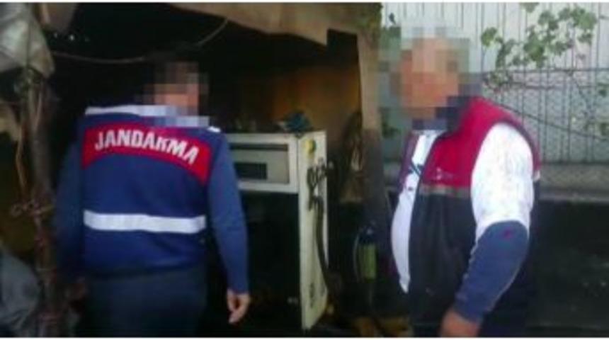 Hırsızlar Seyyar Depoyla Yakıt &Ccedil;alıp Sattılar