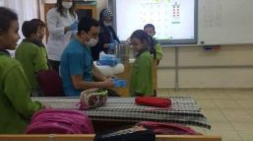 &Ouml;ğrencilere Diş Sağlığı Kontrol&uuml;