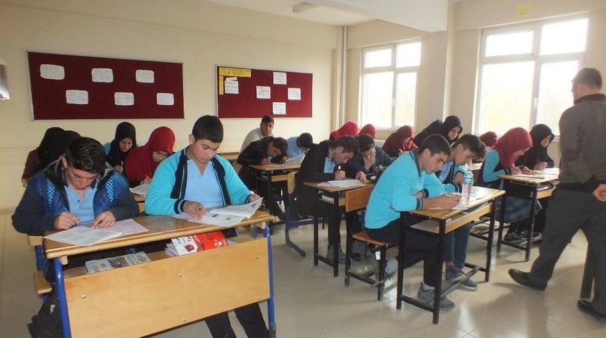 Malazgirt&rsquo;te Yks Deneme Sınavı