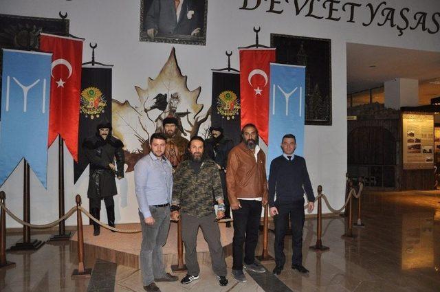 Diriliş Ertuğrul Dizisi Oyuncularından Bilecik Gezisi 2