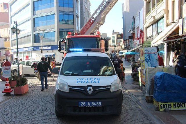 Şehir Merkezinde Korkutan Yangın 3