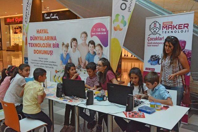 Robotların D&uuml;nyasını Keşfettiler 1