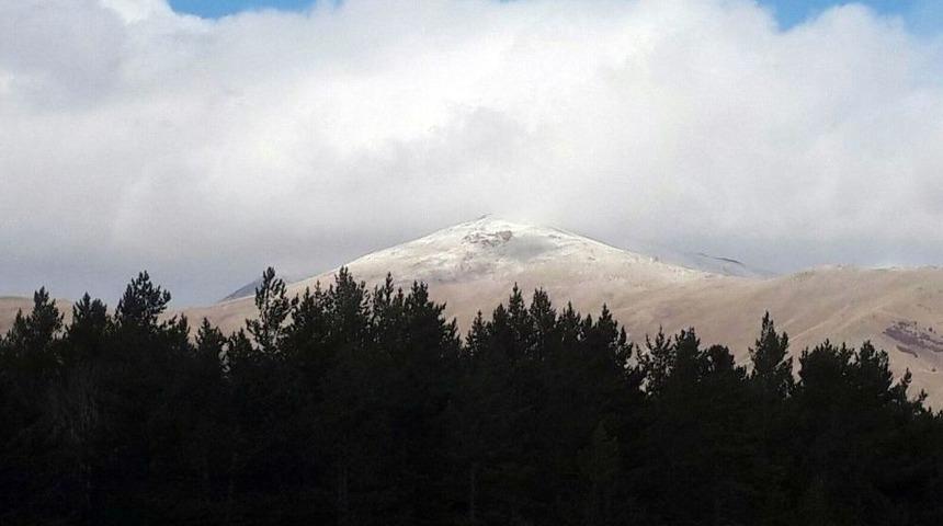 Sivas&rsquo;ta Y&uuml;ksek Kesimlere Kar Yağdı
