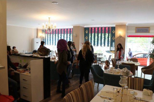 Y&ouml;resel Yemekleri T&uuml;rkiye&rsquo;yle Tanıştırmak İstiyorlar 1