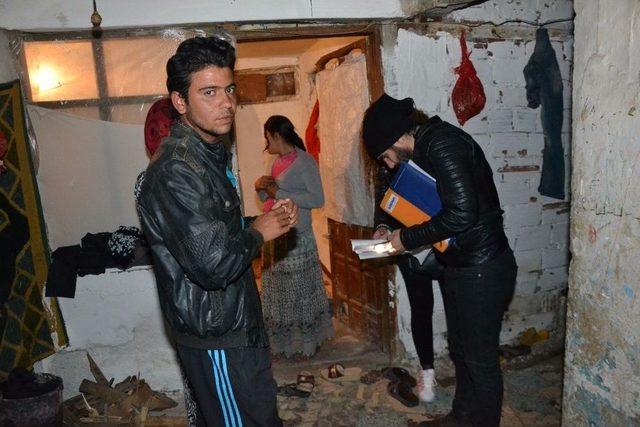 Turgutlu&rsquo;da &rsquo;huzur&rsquo; Operasyonu: 3 G&ouml;zaltı 1