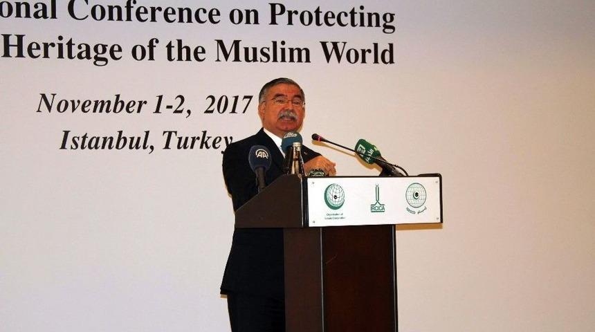 Bakan İsmet Yılmaz: &ldquo;medeniyeti Koruyabilmek İ&ccedil;in Eğitim Ve Barış Olmalı&rdquo;