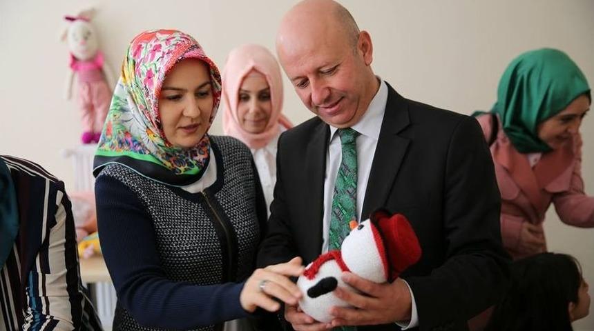 &Ccedil;olakbayrakdar, "kocasinan Akademiyi B&uuml;y&uuml;k Bir Eğitim Yeri Haline Getireceğiz"