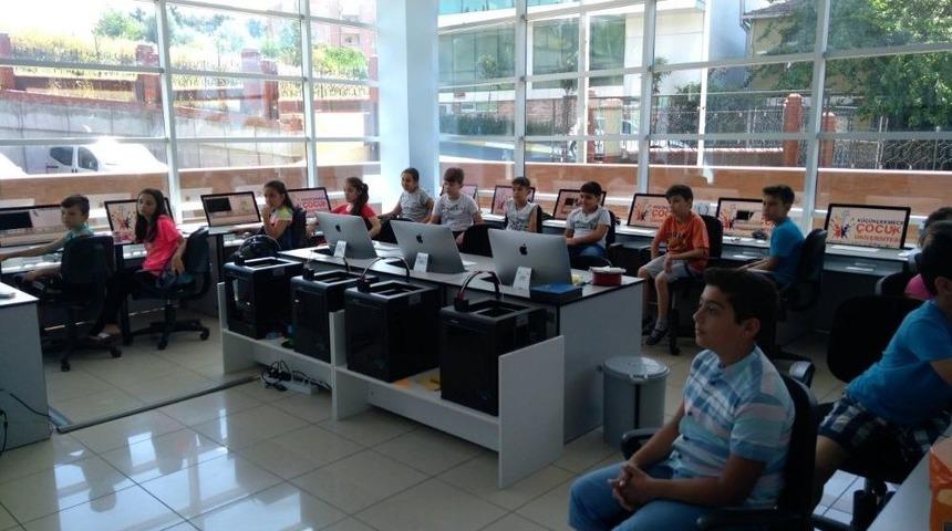 Özel Yetenekli Çocuklara, Küçükçekmece’de Ücretsiz Eğitim Desteği