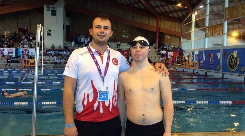 Down Sendromlu Sporcular, Paris&rsquo;te Madalyaları Topladı