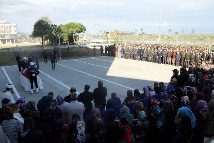 41 Yaşında Kansere Yenik Düşen Polise Son Görev G4