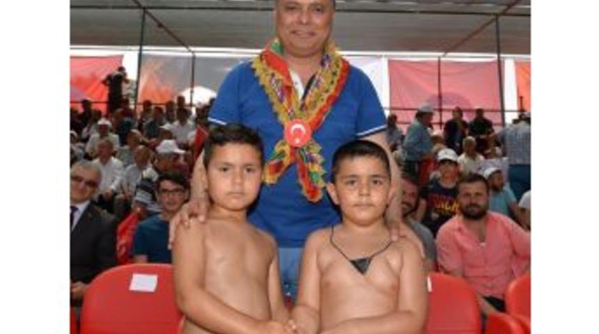 Muratpaşa Belediyesi&rsquo;nden Atat&uuml;rk&rsquo;&uuml; Anma G&uuml;reş Turnuvası