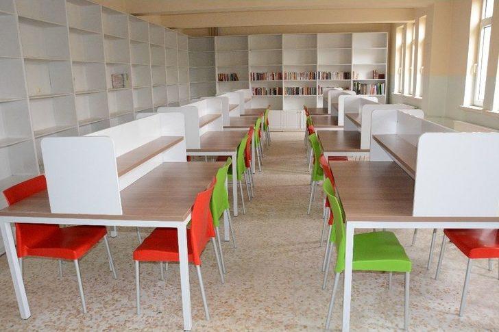 Okul Kütüphanesi Kitap Bağışı Bekliyor G4