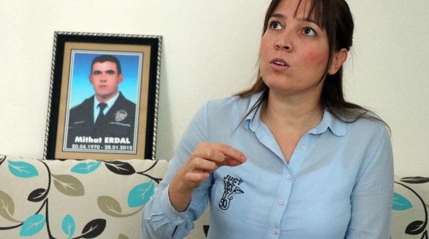 Gizemli Kazıda Emniyete Bilgi Toplarken &Ouml;ld&uuml;r&uuml;len Polisin Eşi &rsquo;şehitlik&rsquo; Hakkı İstiyor