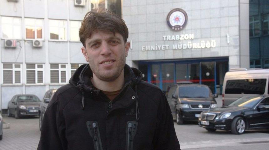 Polis Adliye Muhabiri Takip Ettiği Olayları Tiyatro Oyunu Yaptı