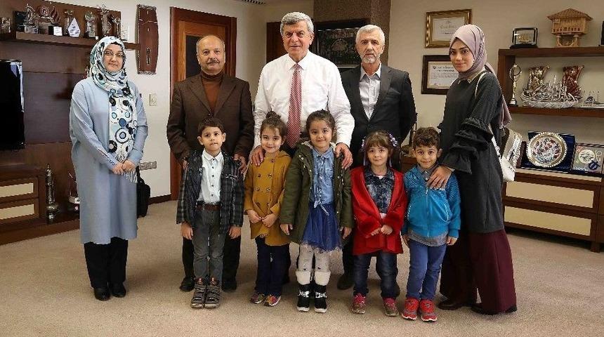 Başkan Karosmanoğlu&rsquo;na Ziyaretler S&uuml;r&uuml;yor