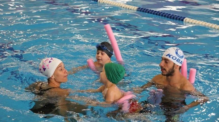 &ldquo;&ccedil;ocuklar Okula Anneler Havuza&rdquo; Projesine Annelerden İlgi