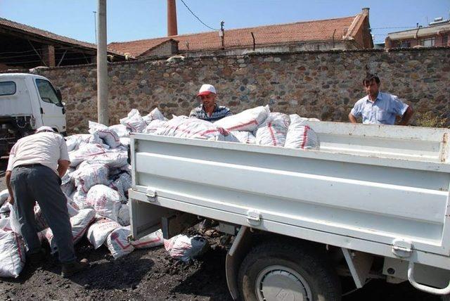 Havran Kaymakamlığından 2017-18 Dönemi Yakacak Kömür Yardımları Yapıldı