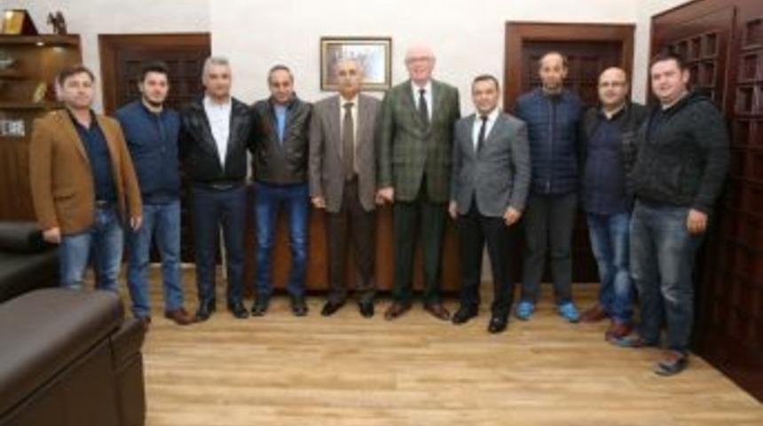 G&ouml;kmeydan Spor Kul&uuml;b&uuml;&rsquo;nden Başkan Kurt&rsquo;a Ziyaret