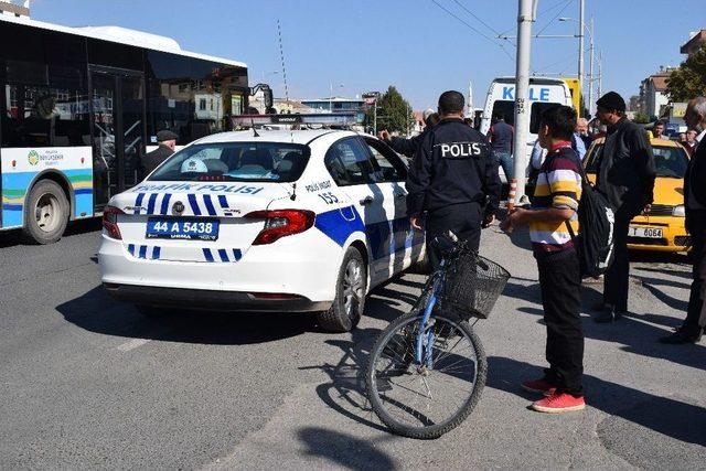 Malatya’da Bisikletin Çarptığı Yaya Yaralandı