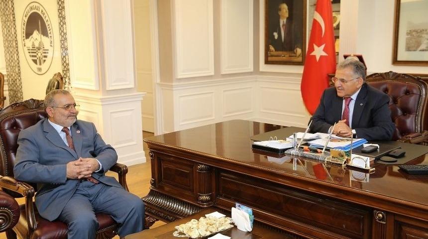 Anadolu Muhtarlar Ve Mahalli İdareler Derneği Temsilcileri Melikgazi Belediyesini Ziyaret Etti