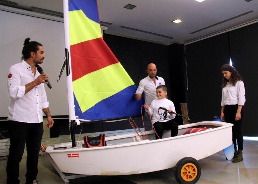 1919 &Ccedil;ocuk Geleceğe Yelken A&ccedil;acak