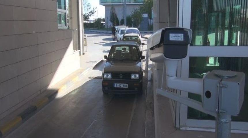 Kapıkule&rsquo;deki Kuyruk &Ccedil;ilesine Yeni &Ccedil;&ouml;z&uuml;m: &lsquo;plaka Okuma Sistemi&rsquo;