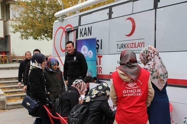 Palandöken Gençlik Merkezi’nden Anlamlı Jest