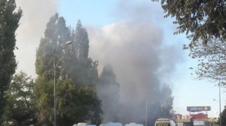 Yanan Ahırdaki Koyunları İtfaiye Kurtardı