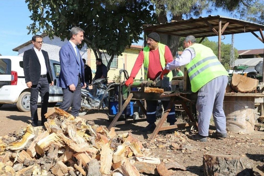 Budanan Ağa&ccedil;lar İhtiya&ccedil; Sahiplerini Isıtacak