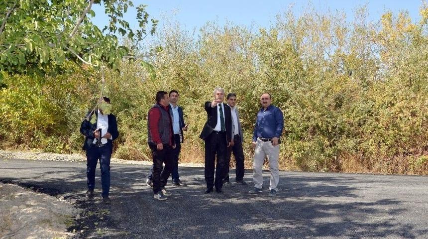 Yeşilyurt&rsquo;un Cadde Ve Sokakları Modern Bir G&ouml;r&uuml;n&uuml;me Kavuşuyor