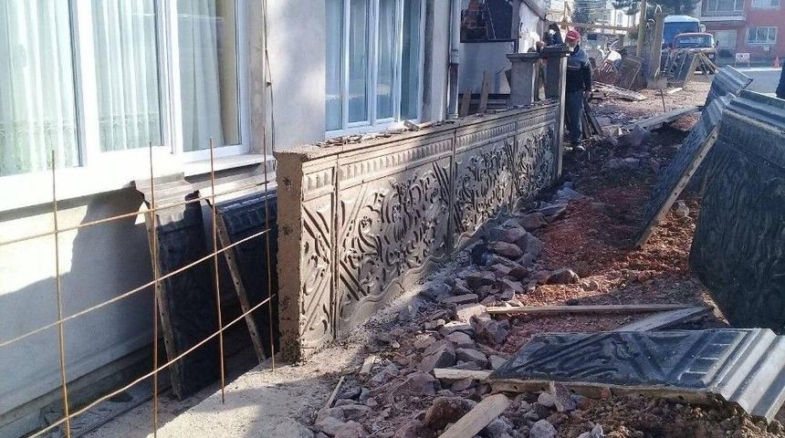 Körfez’de Sokaklara Dekoratif Duvarlar Yapılıyor