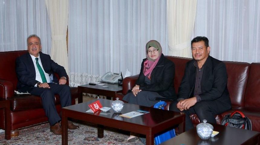 Atatürk Üniversitesi’nde Uluslararası Üniversitelerle İşbirlikleri Sürüyor