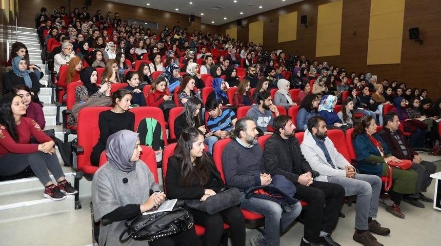 Emekli Büyükelçi Kenan Gürsoy, Erü’de Konferans Verdi