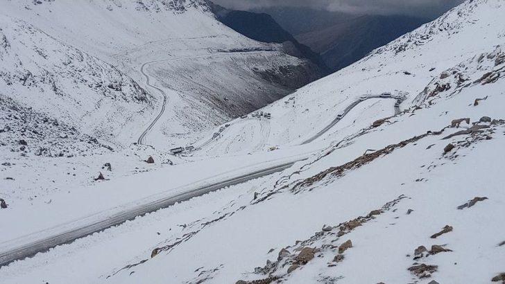 Van- Bahçesaray Yolu Ulaşıma Açıldı G1
