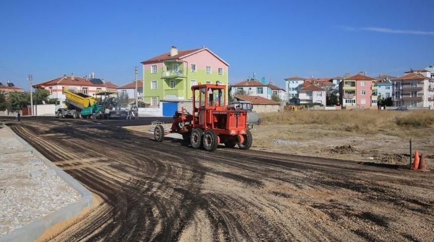 Karaman Belediyesinin Asfalt &Ccedil;alışmaları S&uuml;r&uuml;yor