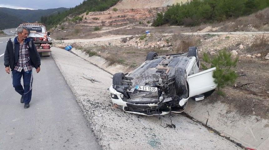 Osmaneli&rsquo;de Otomobil Takla Attı, 1 Yaralı