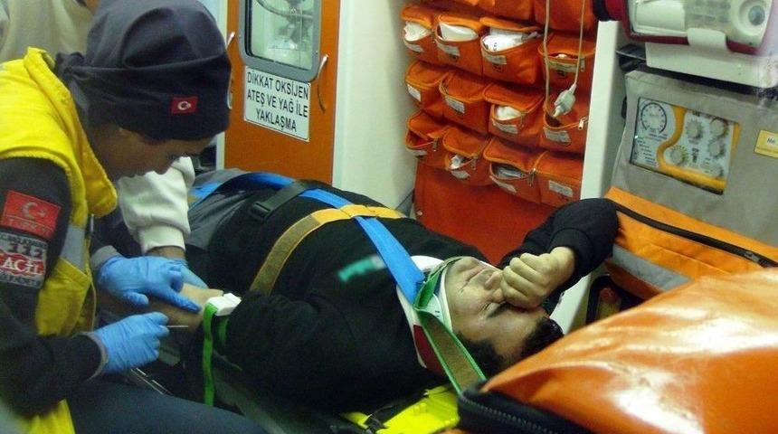 Gaziantep&rsquo;te Trafik Kazası: 2 Yaralı