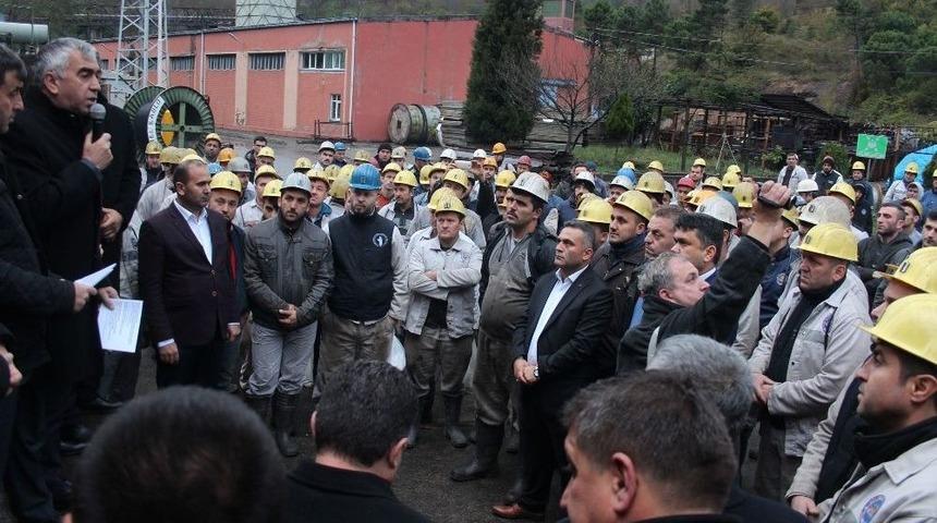 Madencilerden Torba Yasa Tepkisi