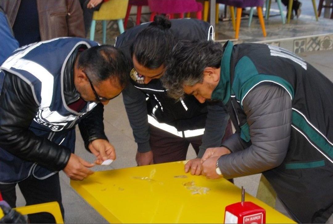 Narkotik K&ouml;pek Kasadaki Esrarı Buldu
