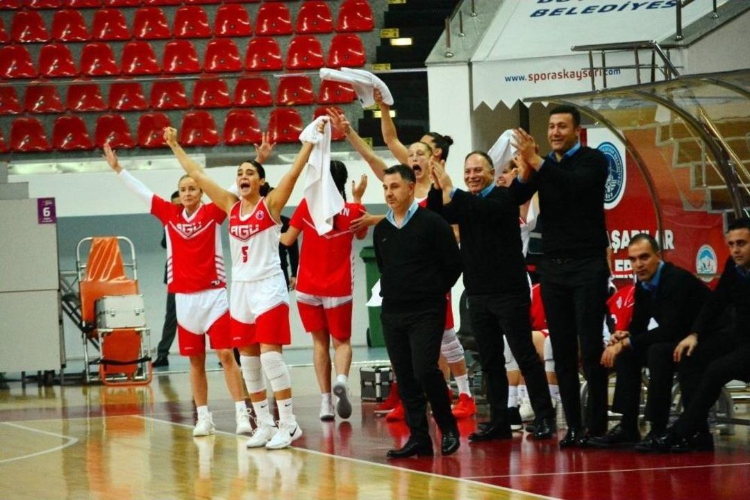 Eurocup Kadınlar E Grubu: Ag&uuml; Spor: 99 - İstanbul &Uuml;niversitesi: 64