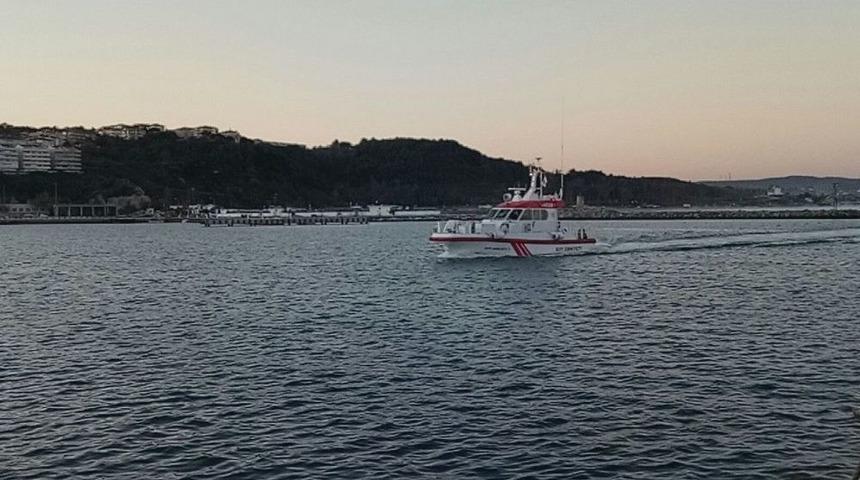 Şile A&ccedil;ıklarında Batan Geminin M&uuml;rettebatını Arama &Ccedil;alışmaları G&uuml;n Işığıyla Başladı